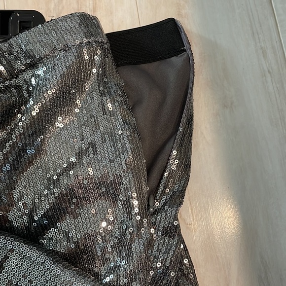 Rubin Singer Studio All-Over Sequin Top and dress pants. Pants have a side zip. - Picture 6 of 16